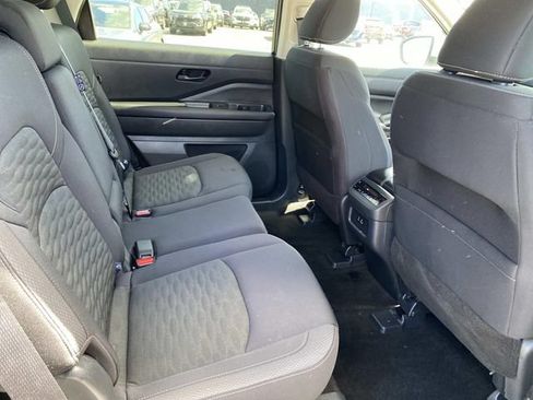 Used 2025 Nissan Pathfinder SV AWD/4WD image 24