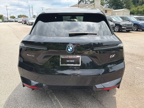 Used 2023 BMW iX xDrive50 w/ Premium Package AWD/4WD image 6