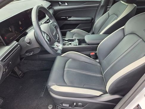 Used 2025 Kia K5 GT-Line AWD/4WD image 10