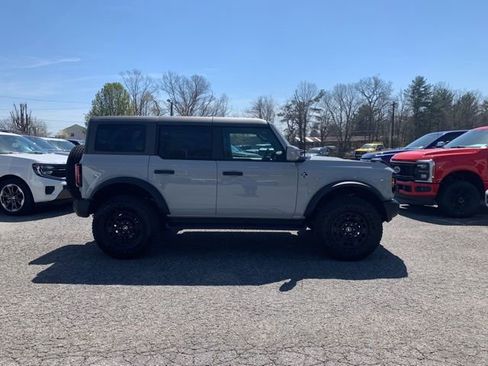 New 2026 Ford Bronco Outer Banks w/ Sasquatch Package AWD/4WD image 11