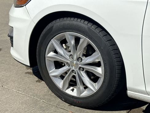 Used 2024 Chevrolet Malibu LT image 9