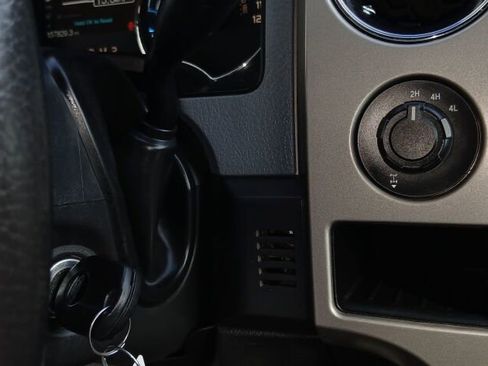 Used 2011 Ford F150 XLT w/ XLT Chrome Pkg image 26