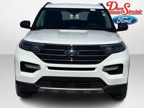 Used 2024 Ford Explorer XLT w/ Equipment Group 202A AWD/4WD image 2