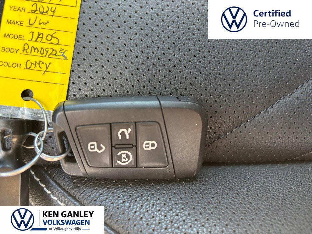 Certified 2024 Volkswagen Jetta SEL FWD image 28