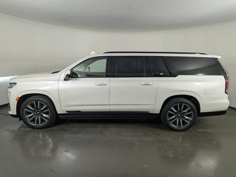 Used 2021 Cadillac Escalade ESV Sport Platinum image 5