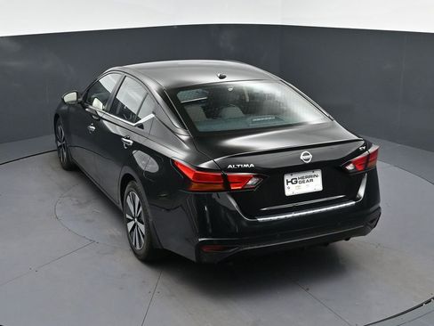 Used 2022 Nissan Altima 2.5 SV FWD image 34