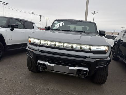 New 2026 GMC Hummer EV 4x4 Crew Cab image 2