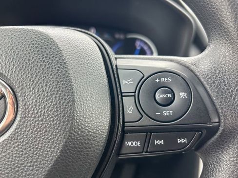 Used 2024 Toyota RAV4 XLE image 19