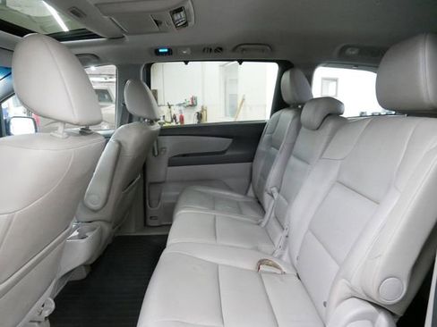 Used 2012 Honda Odyssey EX-L image 9