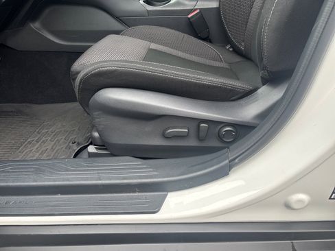 Certified 2025 Subaru Outback Premium w/ Popular Package #1A image 13