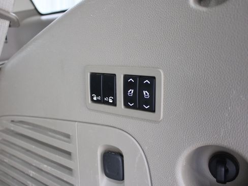Used 2015 GMC Yukon SLT AWD/4WD image 26