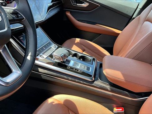 Certified 2023 Audi Q8 Premium AWD/4WD image 23