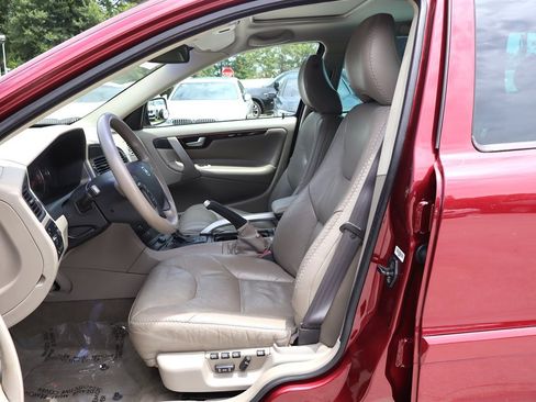 Used 2004 Volvo XC70 AWD/4WD image 16