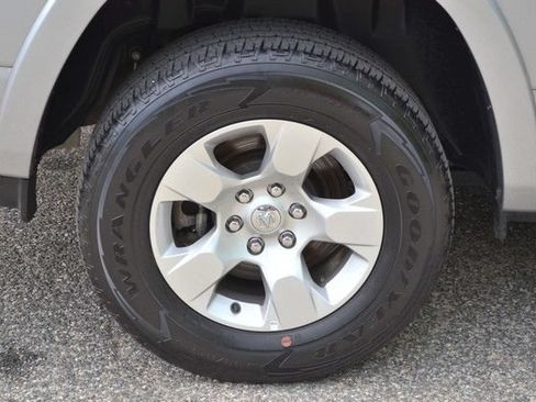 Used 2025 RAM 1500 Big Horn AWD/4WD image 11