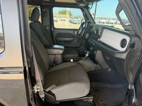 Used 2024 Jeep Wrangler Sport AWD/4WD image 10