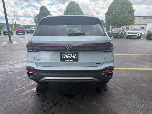 New 2026 Volkswagen Taos SE AWD/4WD image 5