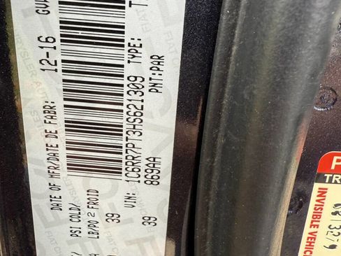 Used 2017 RAM 1500 Limited image 19