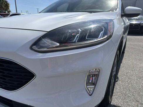 Used 2022 Ford Escape SEL image 10