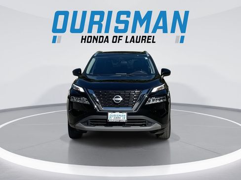 Used 2023 Nissan Rogue SV w/ SV Premium B Package FWD image 3