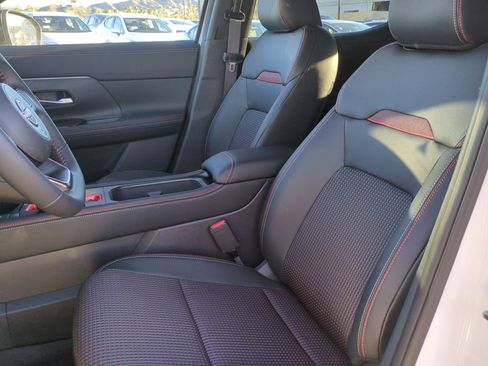 New 2026 Nissan Kicks SR image 12