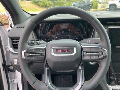 New 2026 GMC Terrain AT4 w/ Technology Package II image 9