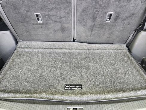 Used 2024 Volkswagen Atlas SEL Premium R-Line AWD/4WD image 36
