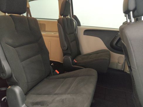 Used 2017 Dodge Grand Caravan SE w/ Power Window Group FWD image 19