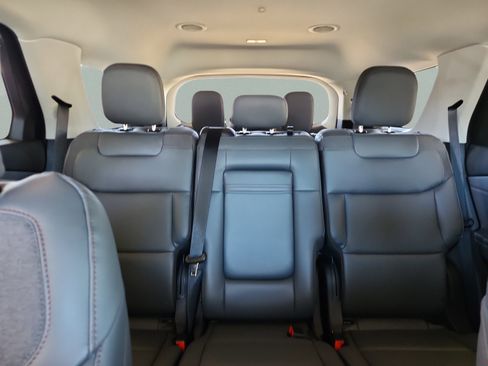 New 2026 Ford Explorer Active w/ Active Comfort Package RWD image 19