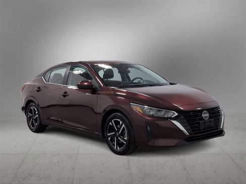 Used 2025 Nissan Sentra SV image 2