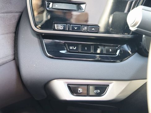 Used 2023 Lexus RX 350 image 40