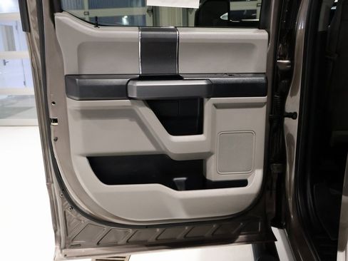 Used 2019 Ford F250 XLT image 24