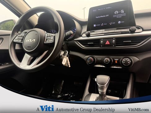 Used 2024 Kia Forte LXS w/ LXS Technology Package FWD image 30