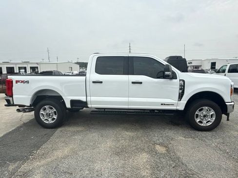Used 2025 Ford F250 XLT w/ FX4 Off-Road Package AWD/4WD image 6