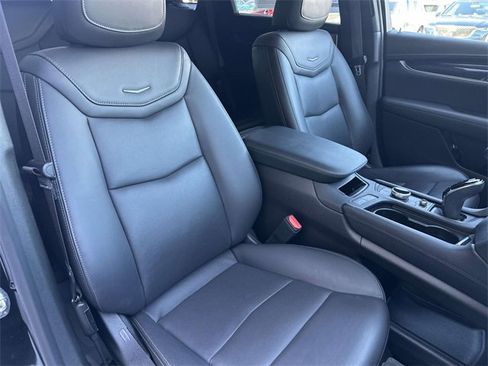 Certified 2022 Cadillac XT5 Premium Luxury w/ LPO, Floor Liner Package image 50