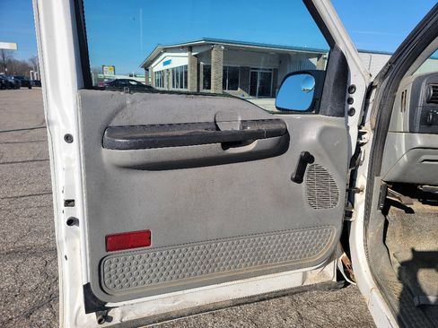 Used 2007 Ford F250 4x4 SuperCab Super Duty image 8