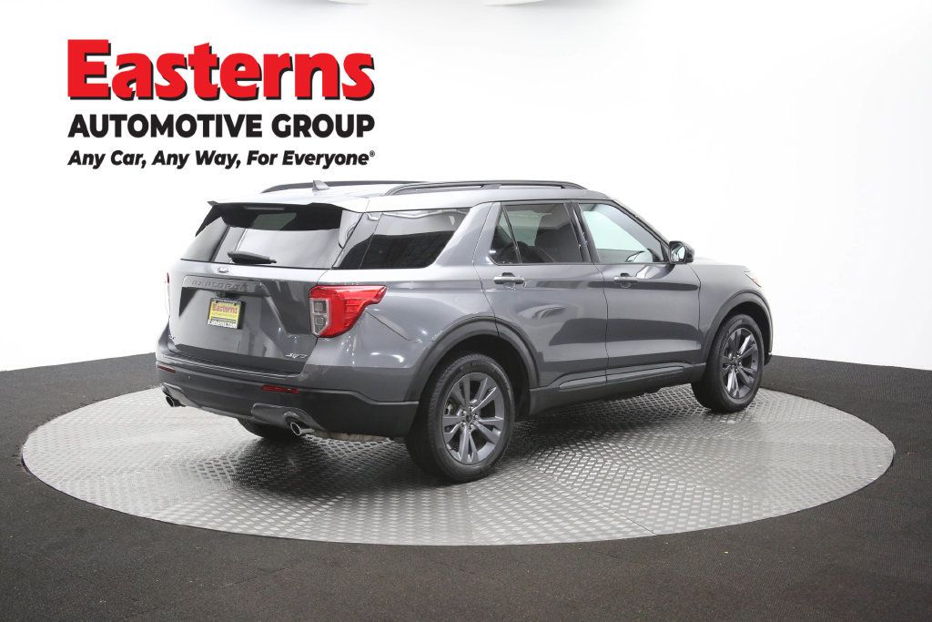 Used 2022 Ford Explorer XLT w/ Equipment Group 202A AWD/4WD image 46