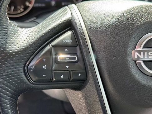 Used 2023 Nissan Maxima SL image 31