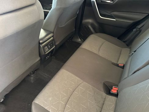 Used 2021 Toyota RAV4 XLE w/ Carpet Mat Package (TMS) AWD/4WD image 13