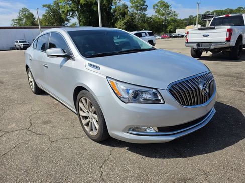 Used 2016 Buick LaCrosse Leather FWD image 4