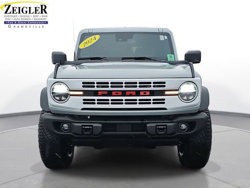 Used 2024 Ford Bronco Heritage Edition image 2