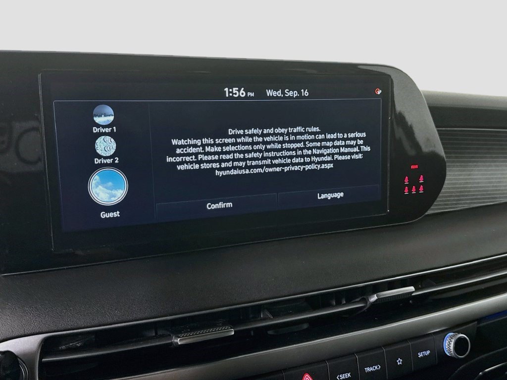 Used 2024 Hyundai Palisade Limited FWD image 17
