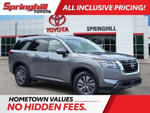 Used 2024 Nissan Pathfinder SV FWD image 1