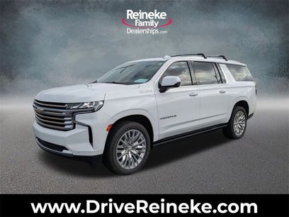 Used 2023 Chevrolet Suburban High Country w/ Premium Package 2