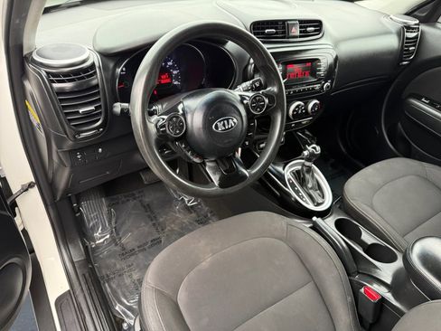 Used 2016 Kia Soul image 14