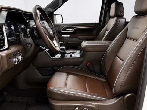 Used 2025 GMC Sierra 1500 Denali w/ Denali Reserve Package AWD/4WD image 15