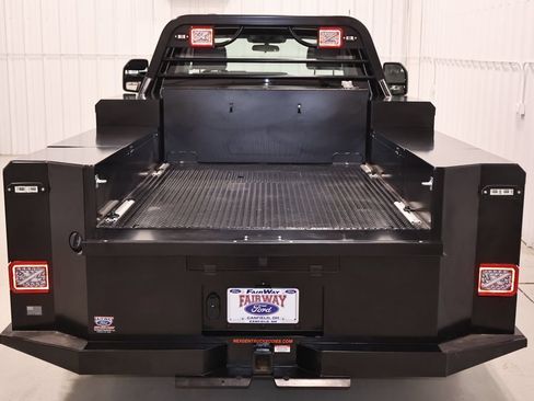 Certified 2025 Ford F550 4x4 Regular Cab Super Duty image 36