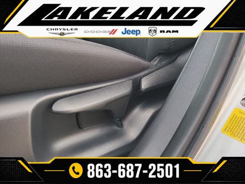 Used 2025 Toyota Corolla LE FWD image 18