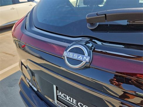New 2025 Nissan Kicks Play S image 38
