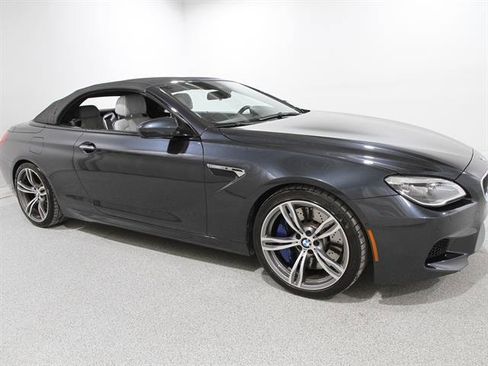 Used 2016 BMW M6 Convertible image 2