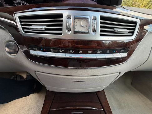 Used 2012 Mercedes-Benz S 550 image 23